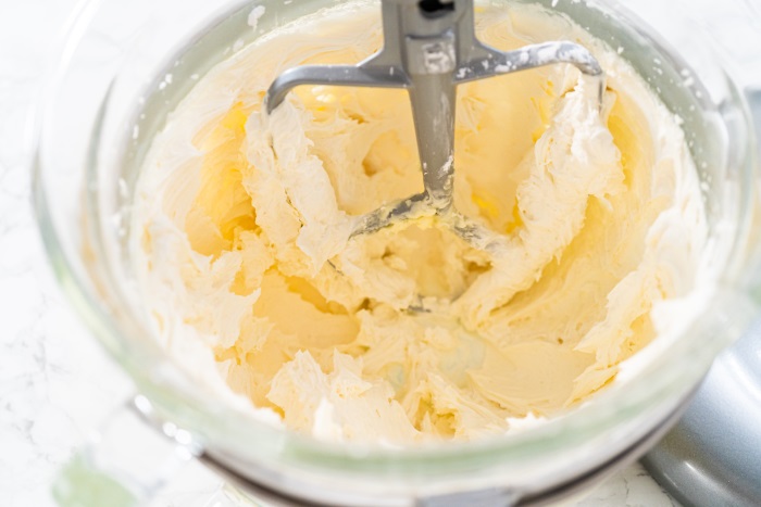 Making the Vanilla Buttercream