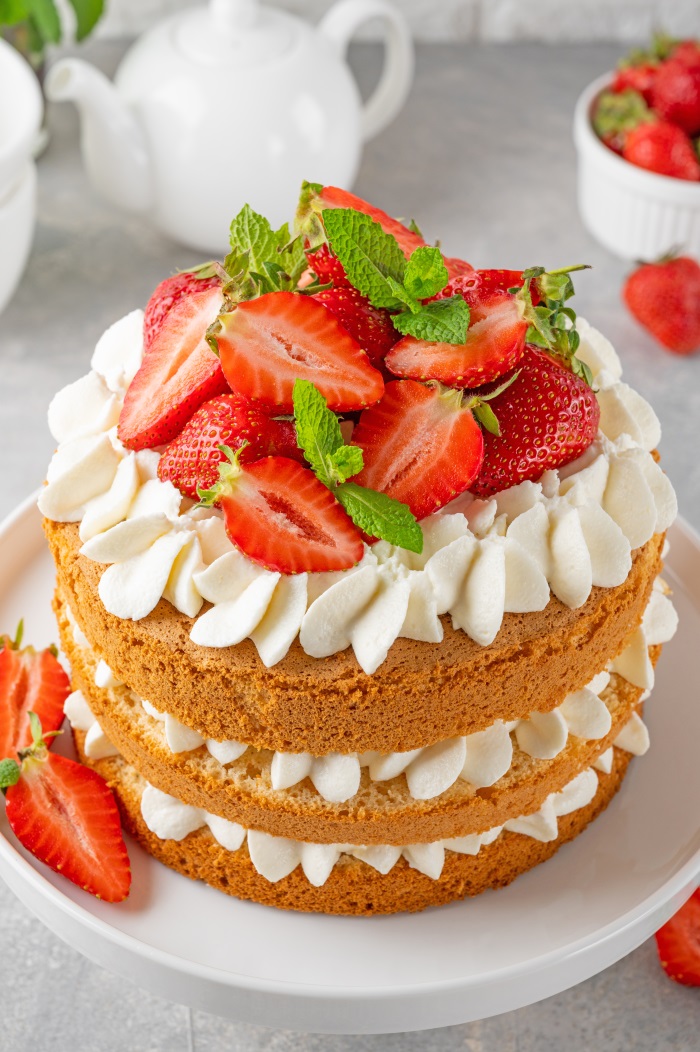 Garnishing Pound cake with Fresh Strawberries