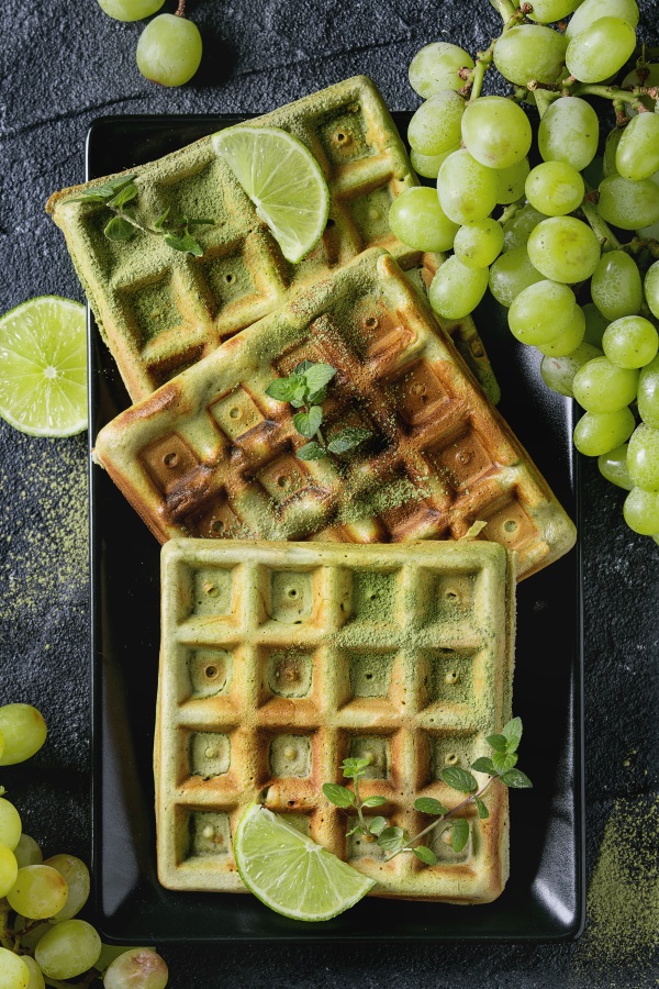  Green Waffles served with grapes and lime