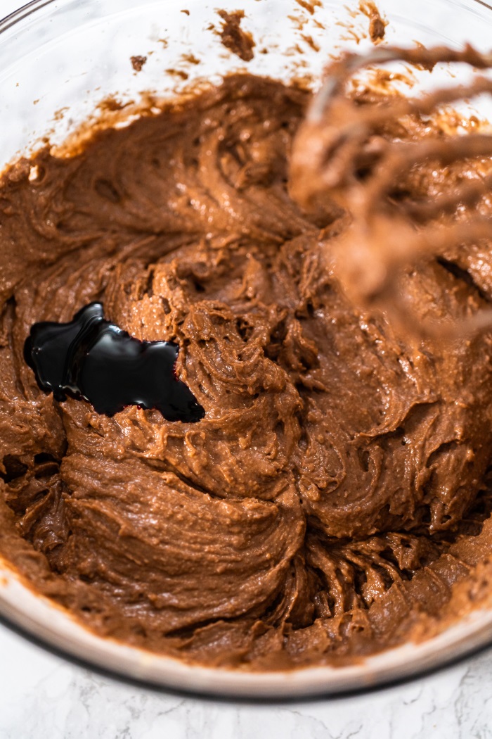 add red coloring into mixed ingredients