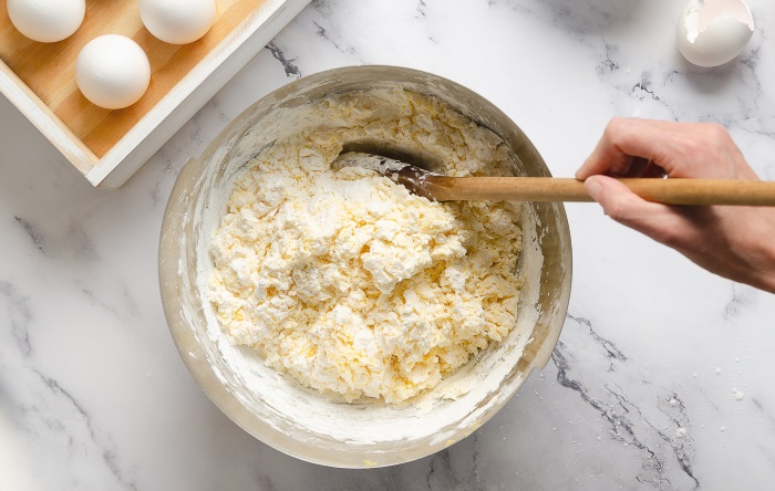 making the alfajores dough